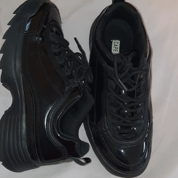 CAPE ROBBIN. - Picture 4 of 4